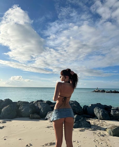 Olivia OBrien ホットスター 写真