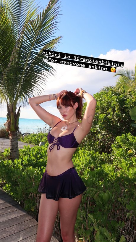 Olivia OBrien ヌードモデル 画像