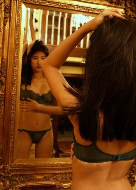 Fionaylin 素敵なモデル ギャラリー