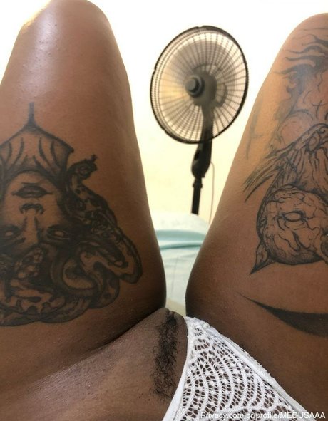 Medusa bad アダルトスター 写真