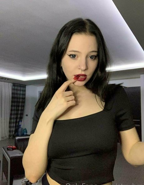 巨乳ブルネットオンリーファンズ 無料ポルノ 写真