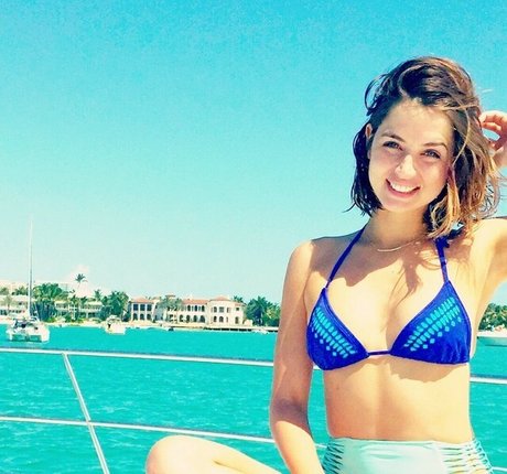 大きな黒い猫OnlyFans ベスト 画像