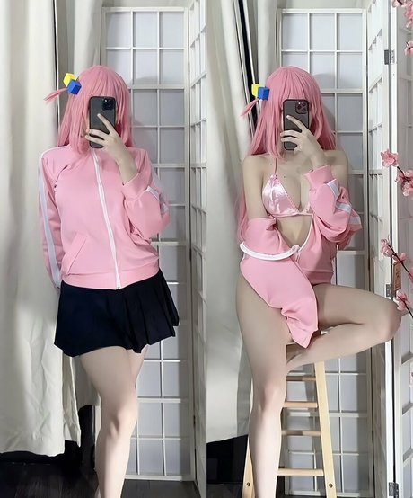 Lolaaasaur ヌードモデル 写真