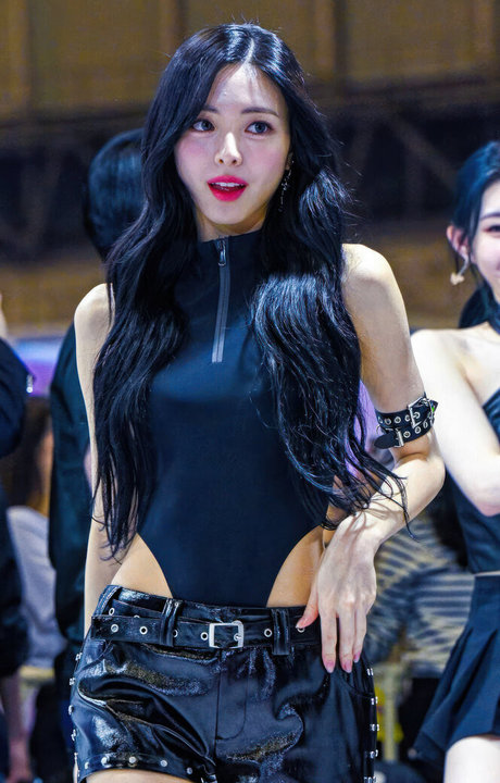 巨乳のオンリーファンズ セクシーヌード アーカイブ