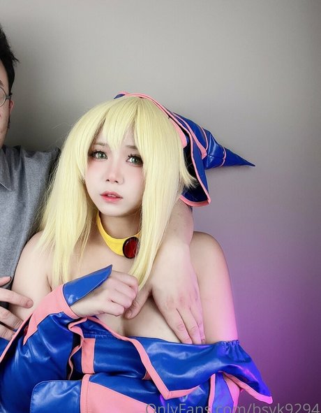 母乳オンリーファン アートポルノ 画像