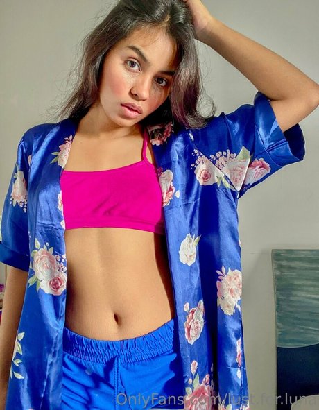 ゴス3P OnlyFans 無料セクシー ギャラリー