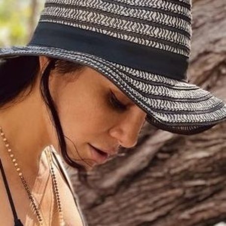 曲線美のクーガーOnlyFans えろ 画像