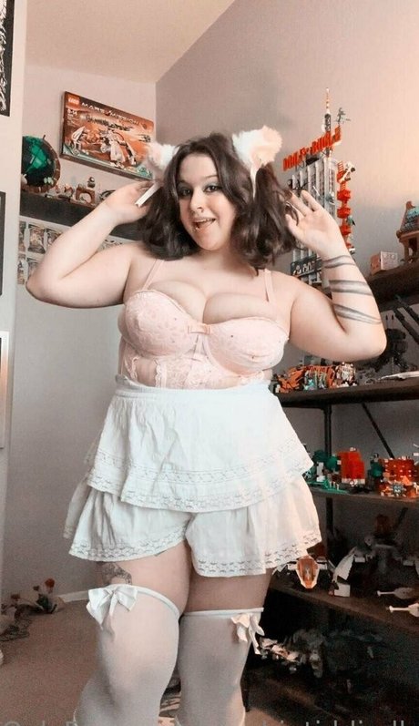 小人ヌードオンリーファンズ ホット裸 画像