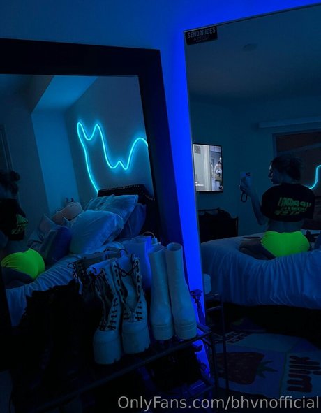 bhvnofficial ポルノスター パーフェクト 写真