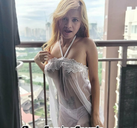 sexygamingcouple ポルノモデル 写真