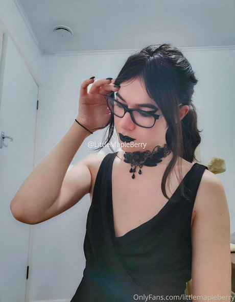 ティーンシーメールオンリーファンズ ポルノ ギャラリー