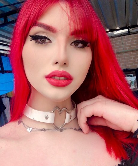 Angel Bronzony ホットなスター 画像