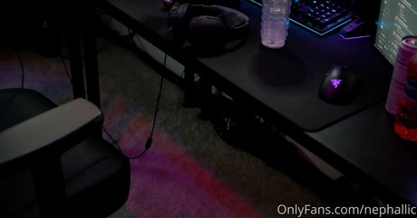 Nephallic ポルノスター 素敵 写真