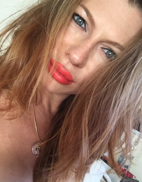 Marina Orlova セクシーモデル 写真