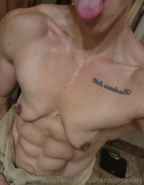 Shannon Seeley セックスモデル ギャラリー