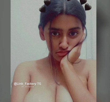 Sanjana Saba ポルノスター 高品質 画像