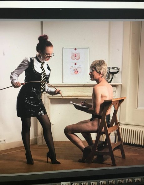 アジアン・エボニー・オンリーファンズ エロ 画像