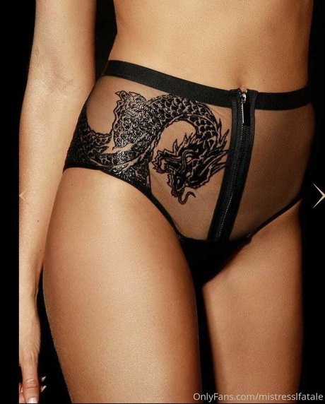 ランジェリーファックOnlyFans ポルノグラフィック アーカイブ