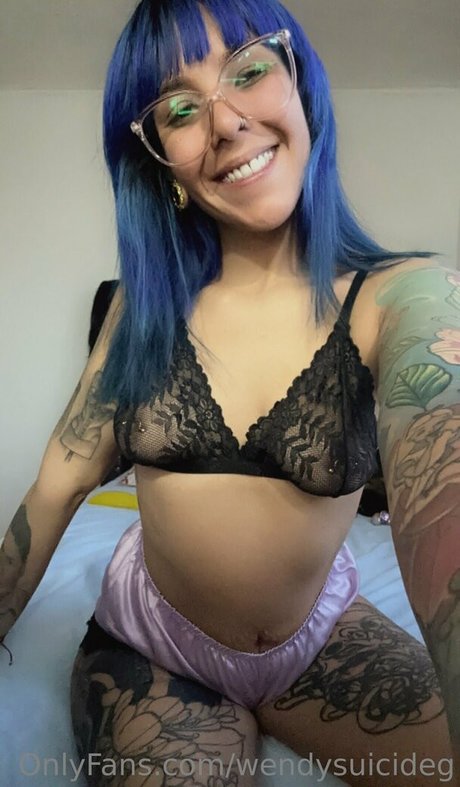 wendysuicideg トップモデル 写真