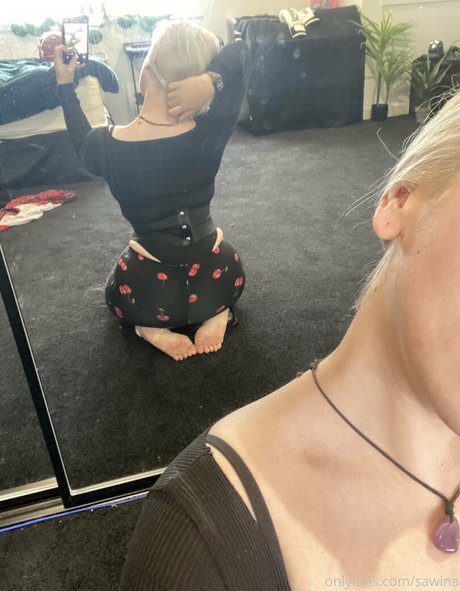 痩せたティーンのオンリーファンズ パーフェクト 写真