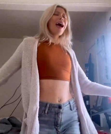 Charisma Kain ヌードモデル 写真