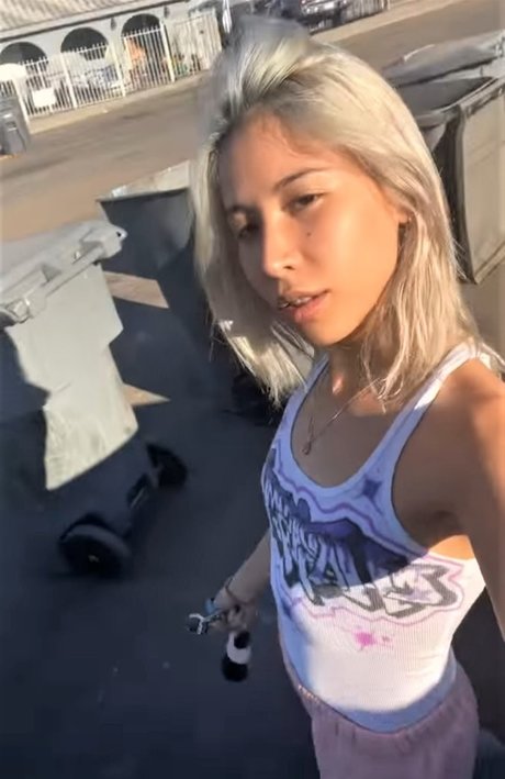 ロシアのお母さんOnlyFans エロ 画像