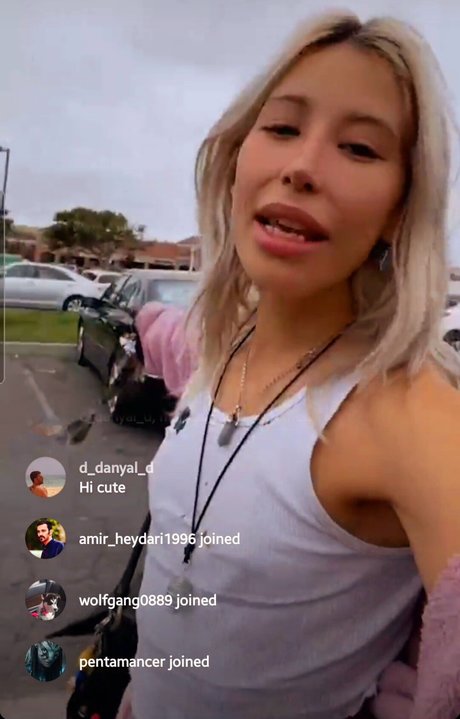 Charisma Kain エロティックモデル 画像