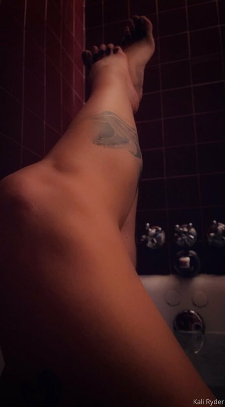 黒檀の猫オンリーファンズ 無料エロ 写真