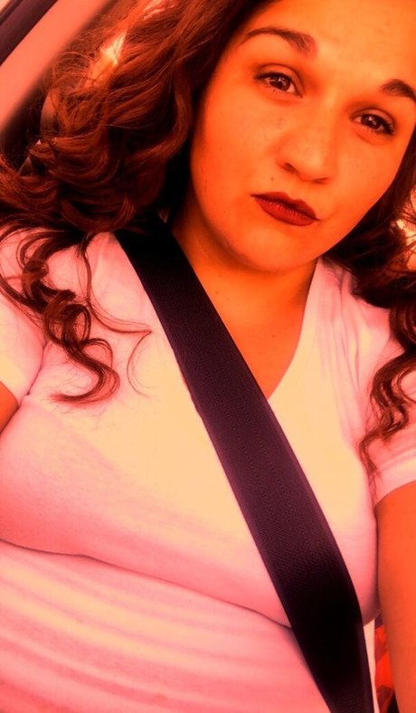 巨乳で曲線美のOnlyFans えろ 写真