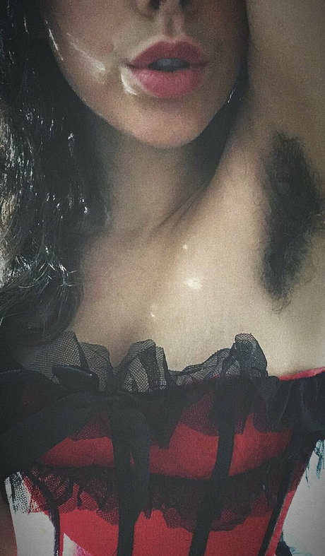 アジア人のおまんこオンリーファンズ xxx 画像