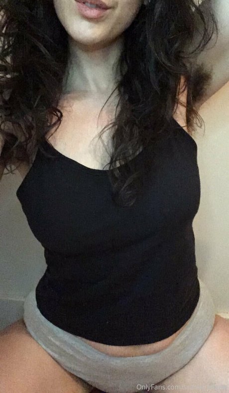 女性の筋肉オンリーファンズ ホットセックス 写真