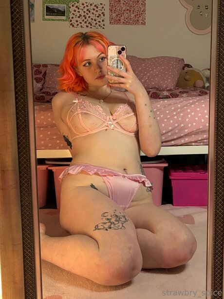 strawbryspice ポルノスター 画像