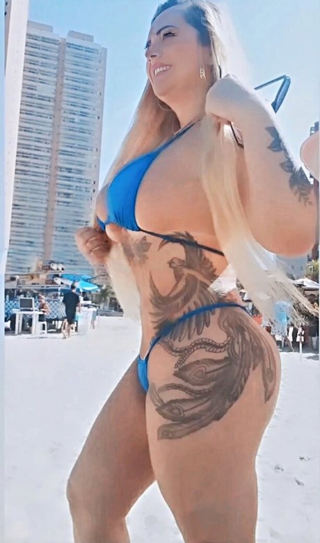 Cinthia Santos 美しいポルノスター ギャラリー