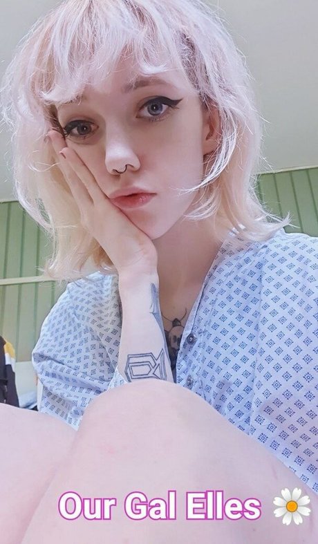 ティーントランスオンリーファン セクシーxxx 写真