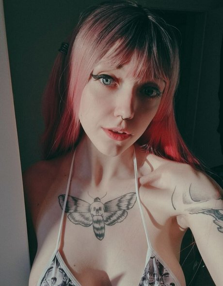 痩せたアジア人ティーン OnlyFans セックス 写真