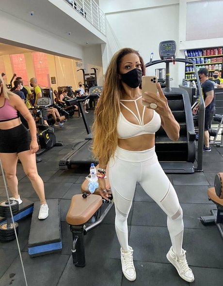 大学生のオンリーファンズ 無料 写真