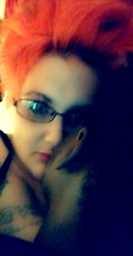 フィットネスインフルエンサーオンリーファンズ 美しい裸 写真