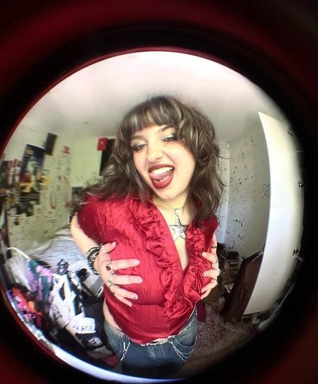 アジア人 ノーPPV オンリーファンズ ホット裸 写真