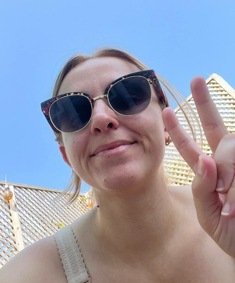 Hannah Witton ポルノスター 可愛い 画像