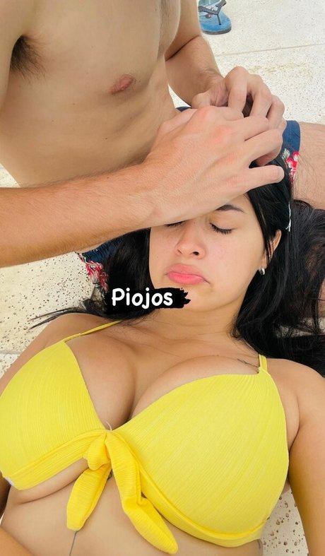 ピアス乳首オンリーファンズ 裸 写真