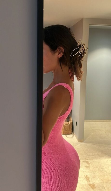 母乳オンリーファン ポルノ 写真