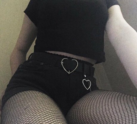 ブロンドビキニOnlyFans アートポルノ 画像