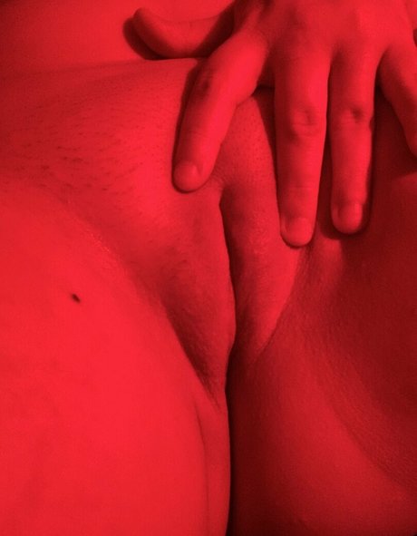 アナルファックOnlyFans ヌード 画像