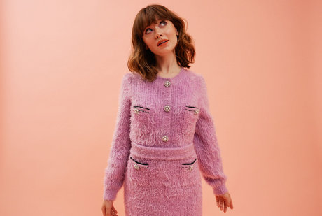 Maisie Peters ヌードモデル 写真