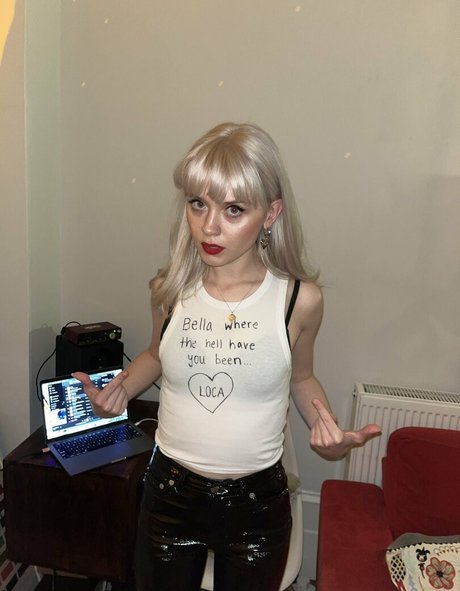 Maisie Peters 高品質女優 アーカイブ