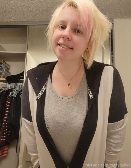 巨乳義母OnlyFans ホットセクシー 写真