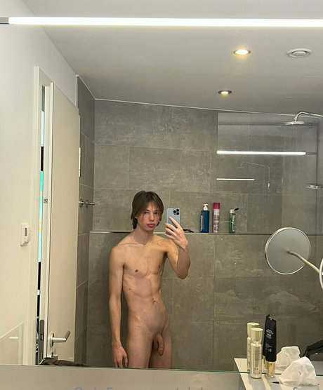 熟女乱交OnlyFans 無料裸 画像