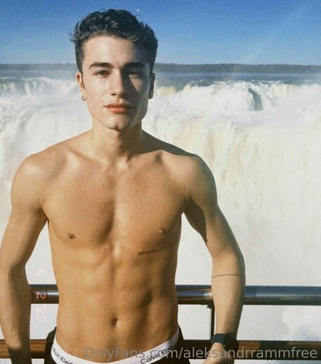 ニューハーフアナルOnlyFans えろ 画像