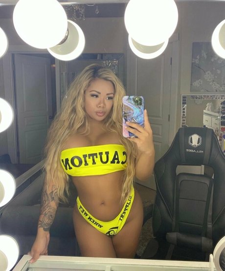 自然な赤毛のオンリーファンズ xxx 写真