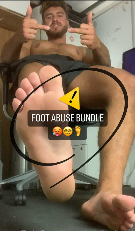 freefootgod セックスモデル 写真